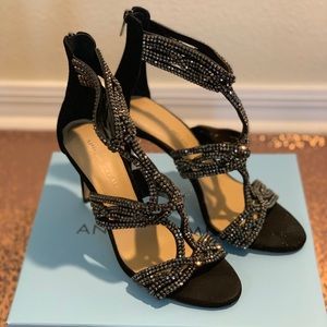 Antonia Melani Heels